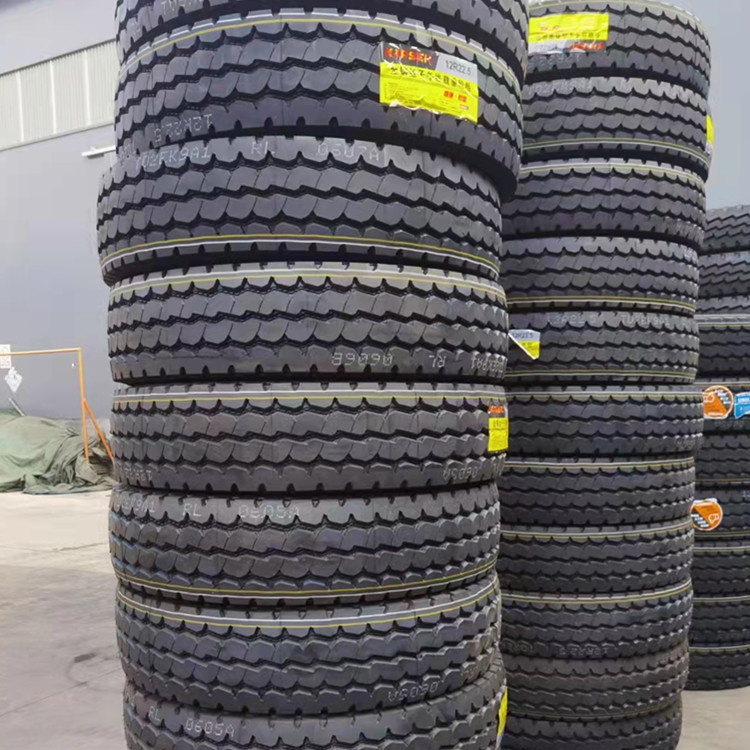 1200R24汽车轮胎批发沙地工地城乡路矿重载防扎钢丝胎现货1200r24