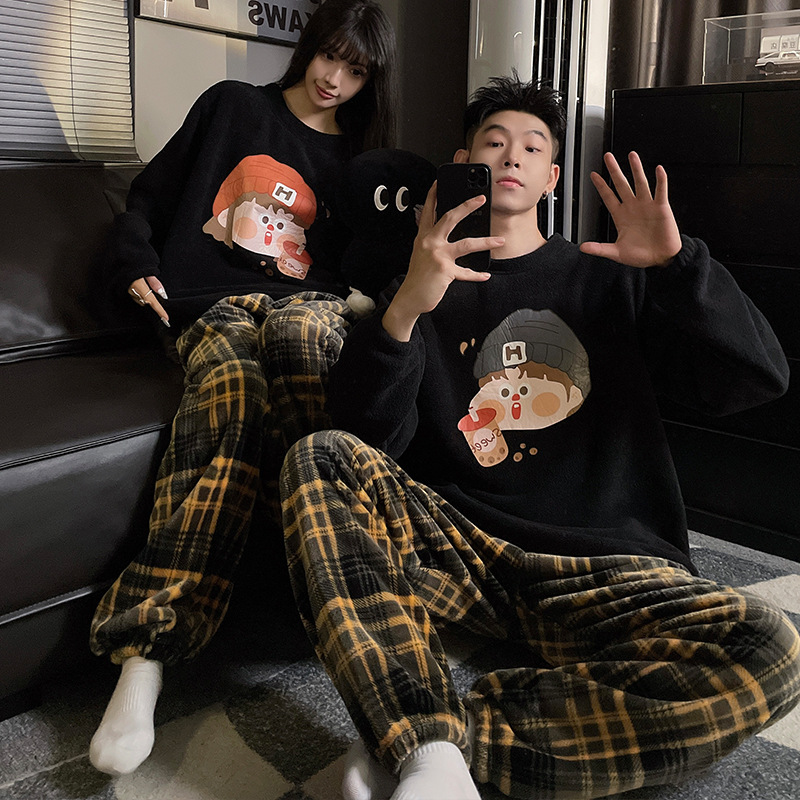 Pareja pijamas Otoño e Invierno arroz polar cuello redondo dulce de dibujos animados forrado de lana gruesa de coral cálido se puede usar fuera traje