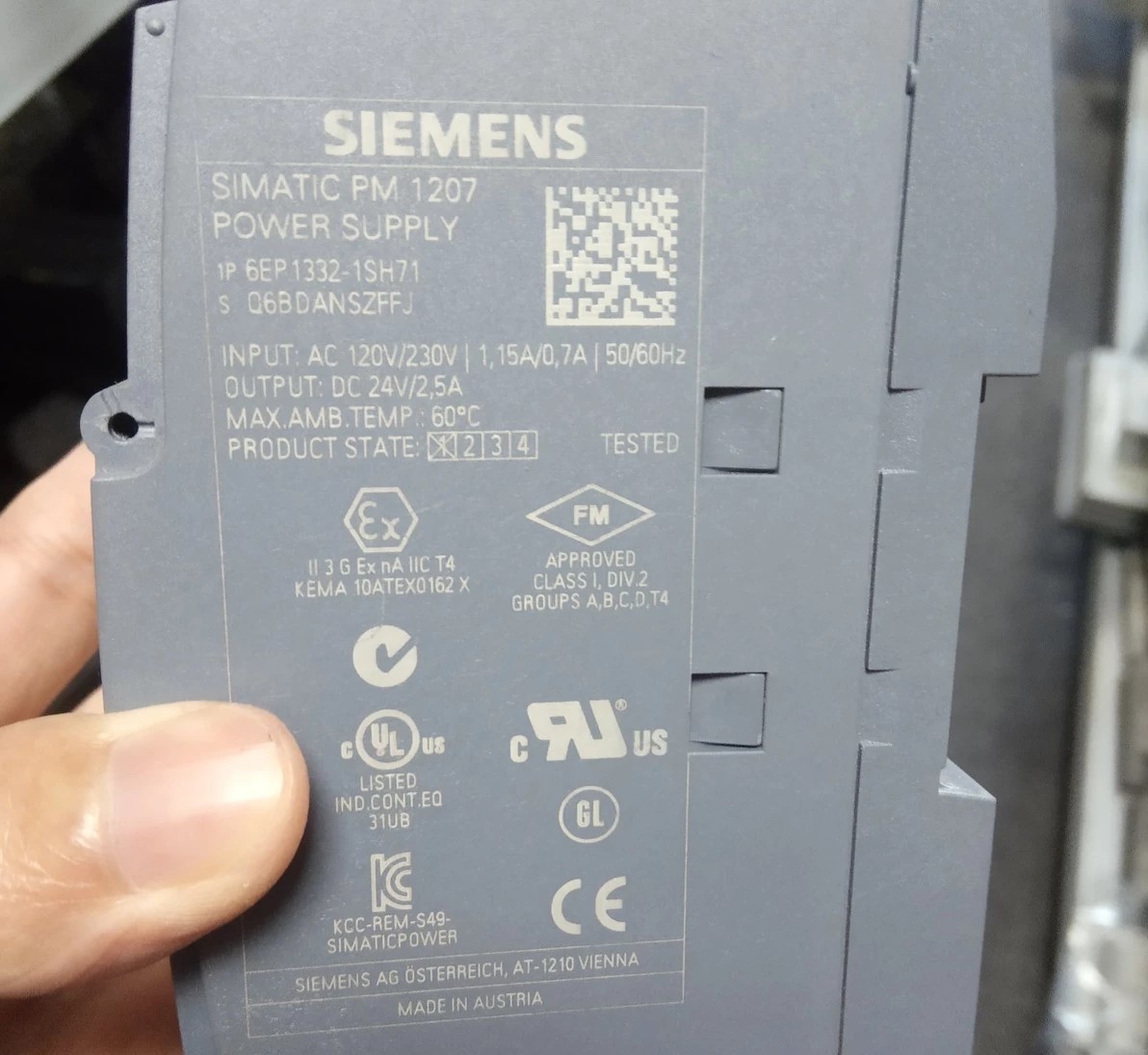 2EP28332-28SH728 电源 原装西门子  2EP28 332-28SH728 现货议价