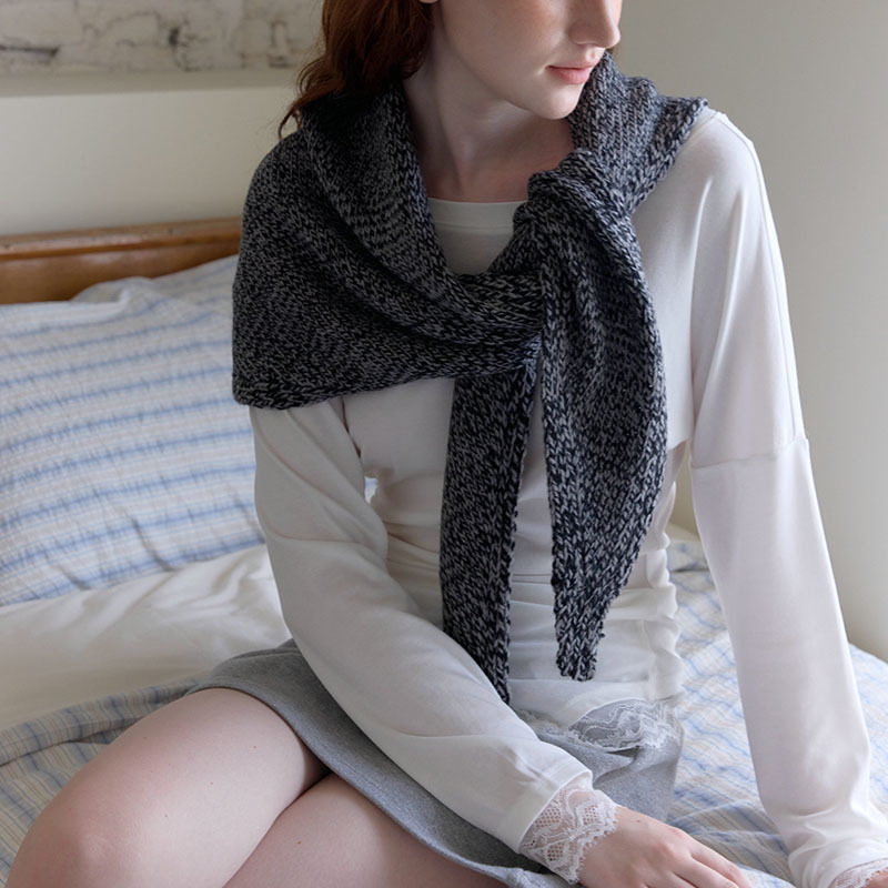 柔软针织毛线夹花大三角巾女156x51冬季保暖北欧风披肩围巾休闲风