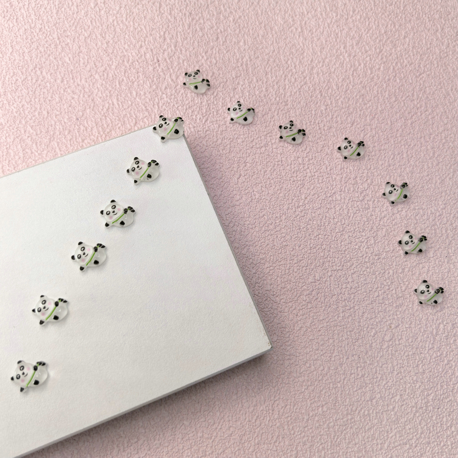 跨境热销卡通可爱小熊猫美甲饰品DIY手工发卡材料批发文具装饰