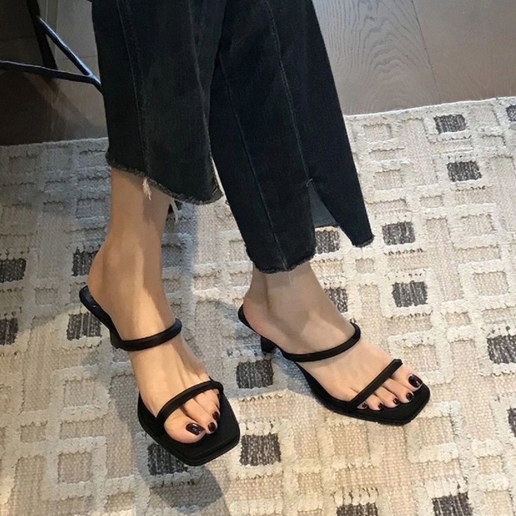 2025 Summer New Women's Outdoor Slippers, Black Thin-Strap Square-Toe Open-Toe Stiletto High-Heel Sandals_vogvips.com