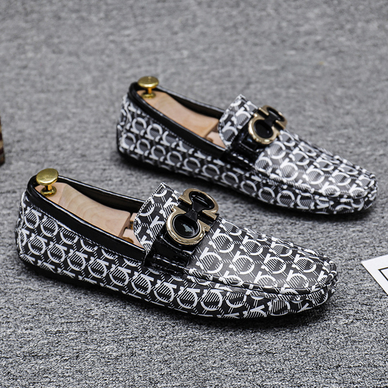 Gran muelle transfronterizo zapatos de guisantes de piel de vaca para hombres Estación europea Barbero moda Lefu zapatos de cuero nuevos para jóvenes