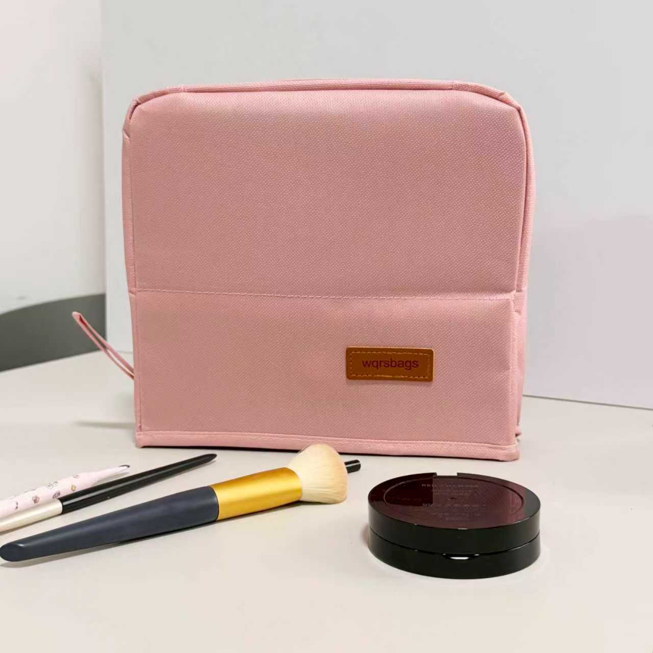 Nueva bolsa de maquillaje vertical, bolsa de almacenamiento portátil de gran capacidad y alto valor facial, bolsa de lavado de división portátil