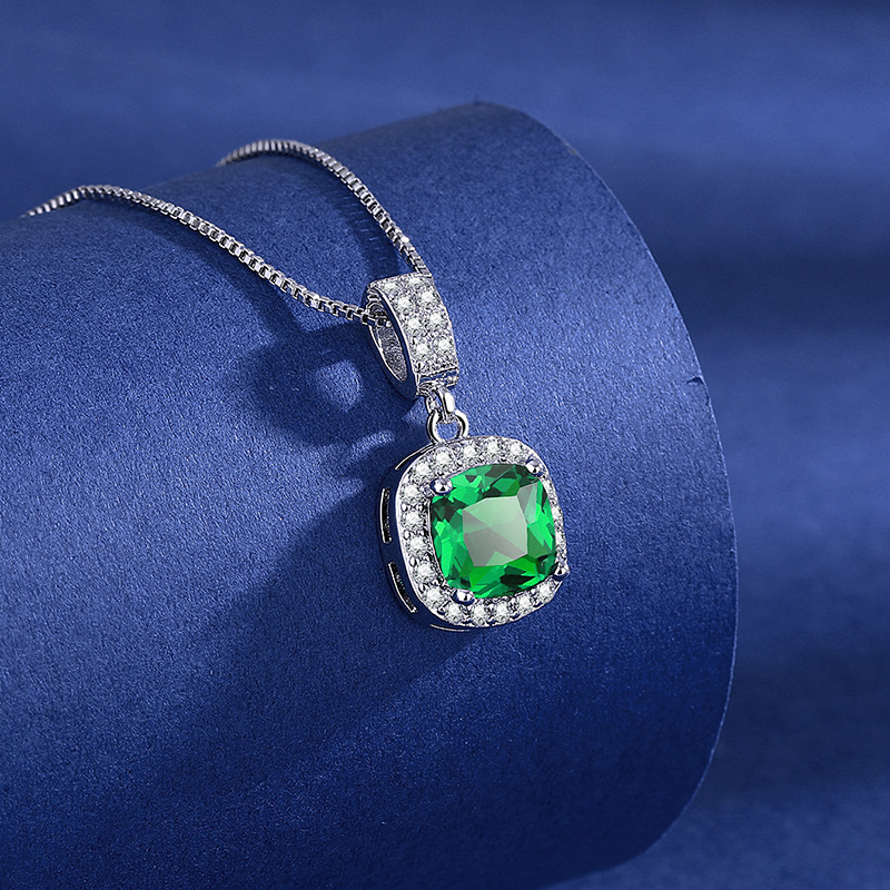 Collier Sac Carré X82 [Diamant Vert]
