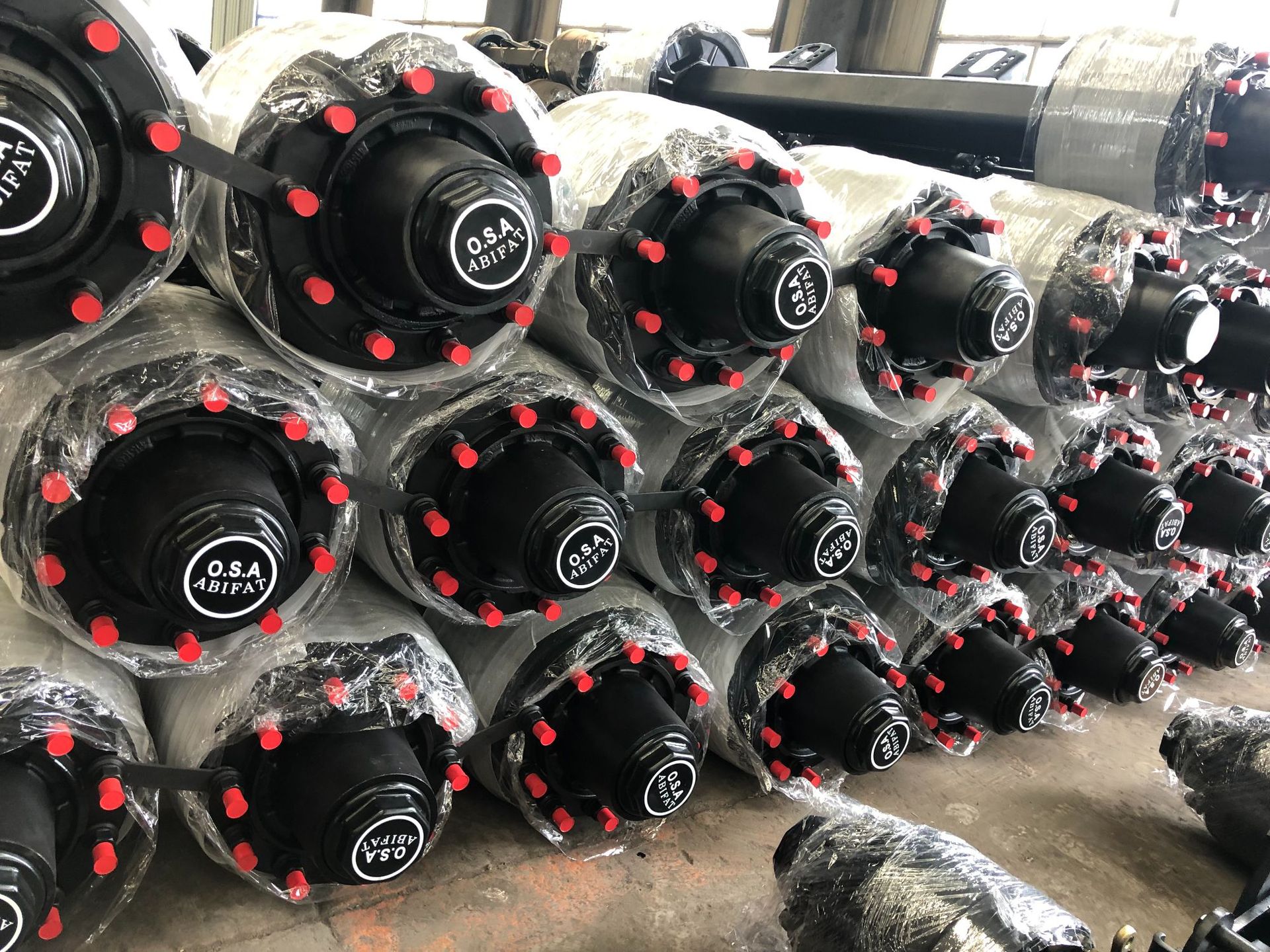 13 Tons German Style Axle Factory Direct Sales Rear Axle Heavy-Duty Vehicle Semi-Trailer