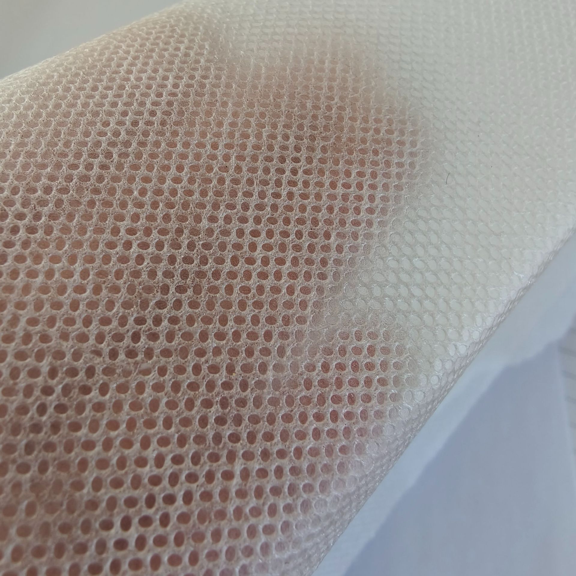 工业口罩无纺布60g 260mm 现货供应商 点纹清晰 湖北仙桃厂家直销