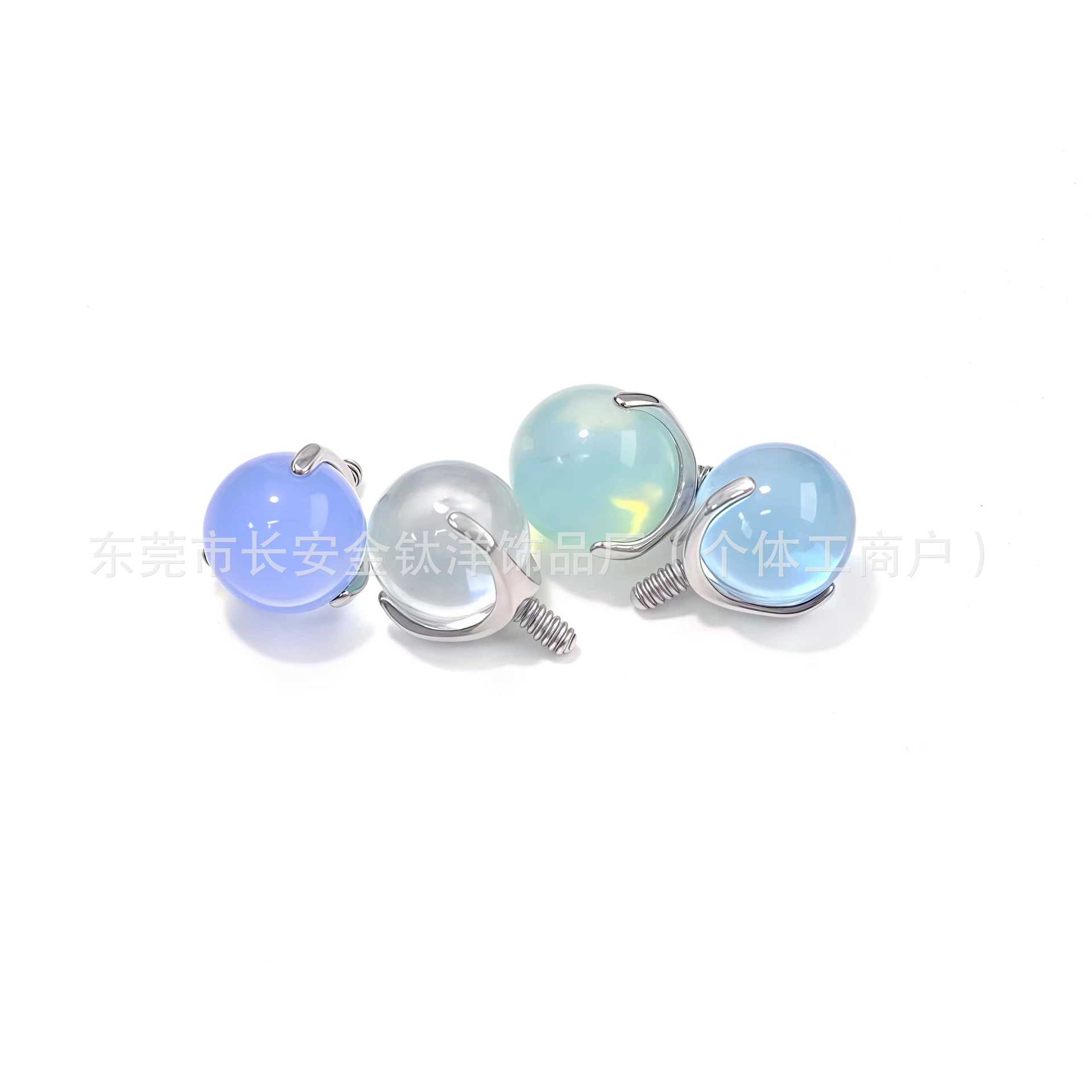 Pointed titanium steel lip stud product view