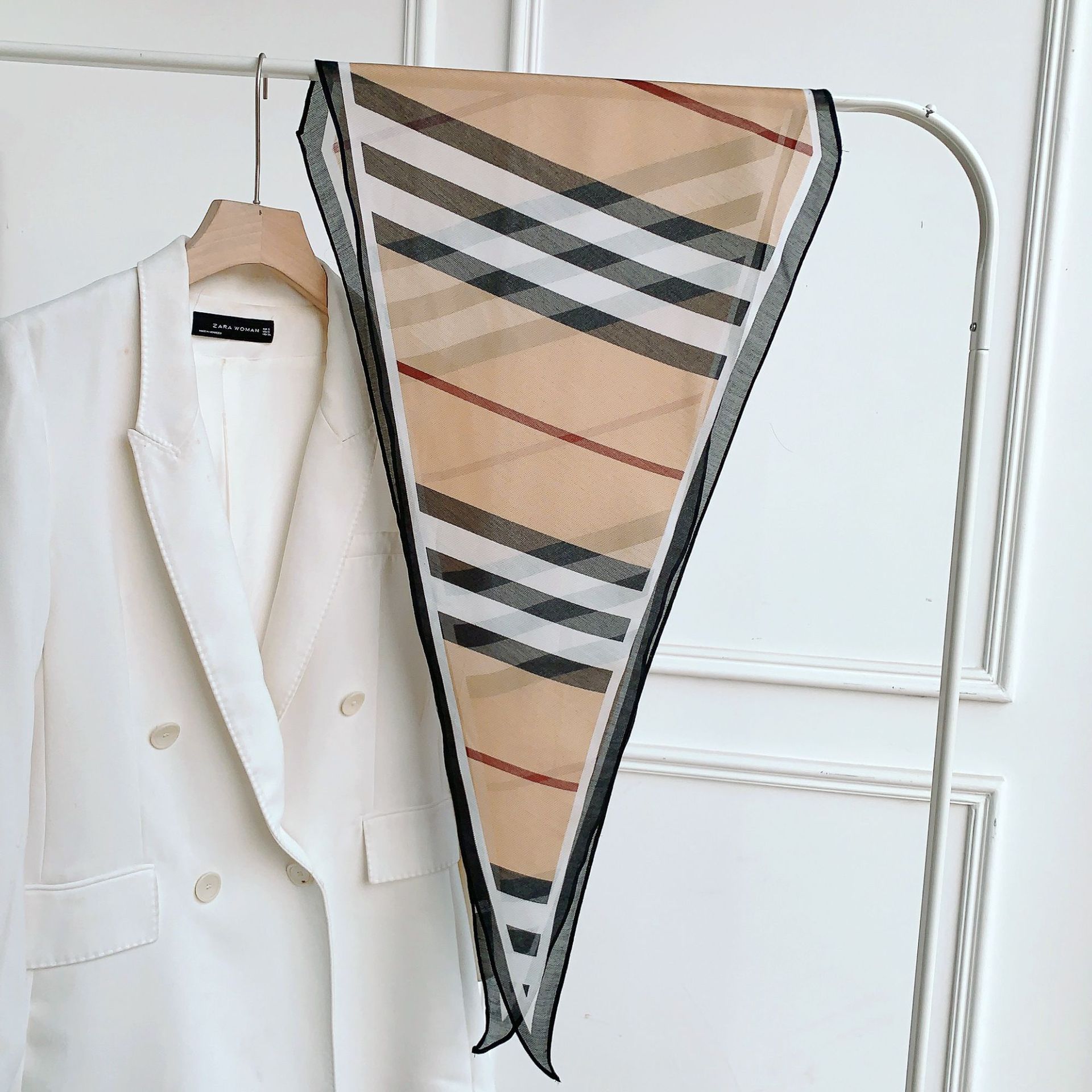 Bufanda larga minimalista de seda para mujer, elegante y versátil, cinta de verano, bufanda pequeña coreana de moda para primavera y verano para decoración del cuello.