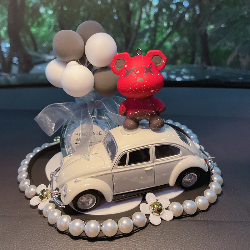 Adornos de coche lindo oso violento perfume de coche aromaterapia decoración de coche colgante consola central decoración de coche decoración de coche pequeña mujer