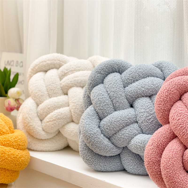 Új, színes, kézzel készített, kerek gömb alakú gyermekpárna, fotózáshoz, kanapéra való, dekoratív alakú párnahuzat_voghion.com