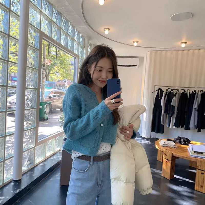In Stock: New Winter Style Korean Dongdaemun Tan*At Solid Color Round Neck Single-Breasted Hollow Knit Cardigan Sweater