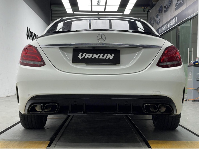 Applicable to 15-21 Mercedes-Benz c200260 300 180 W205 to c63amg front and rear bars to surround the middle net cover