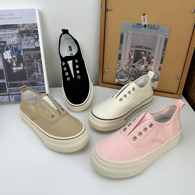 2025年圆头糖果色透气懒人一脚蹬帆布鞋女港风夏季薄款厚底小白鞋