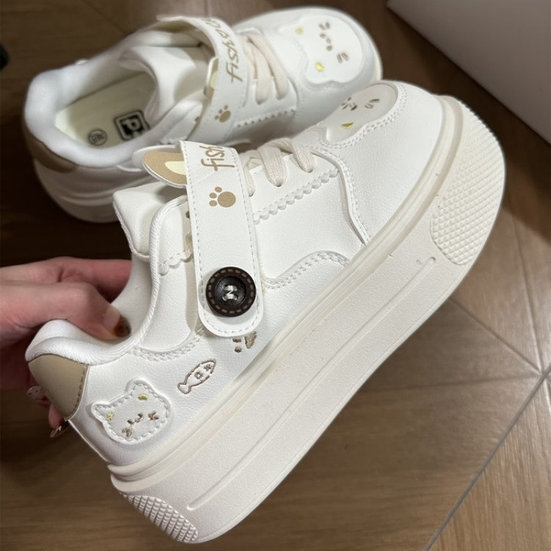 Spring and Autumn Stylish Height-Increasing White Sneakers, Cute Cat-Pattern Casual Women's Shoes, Student-Style Bread Shoes Spring and Autumn Stylish Height-Increasing White Sneakers, Cute Cat-Pattern Casual Women's Shoes, Student-Style Bread Shoes