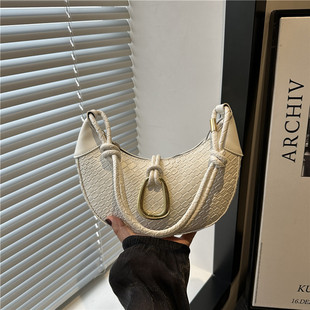 2025�¿�U�Ϳ۾���Ҹ�°�������С���OӋ�μ���r�аٴ�б��Ů��