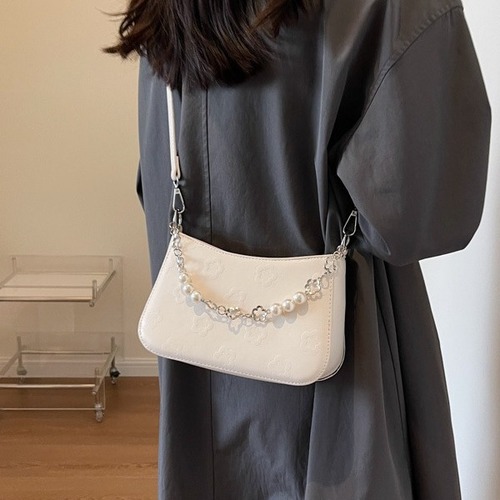 Cross-border minimalist small square bag for women, new autumn small fashion trend, pearl high-end sense casual versatile crossbody bag
