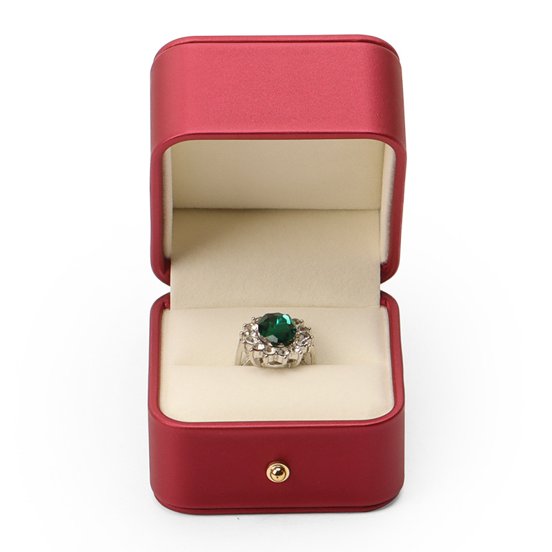 Caja de joyería de cuero de PU de borde dorado redondeado al por mayor caja de regalo de joyería de gama alta caja de reloj caja de joyería colgante de anillo