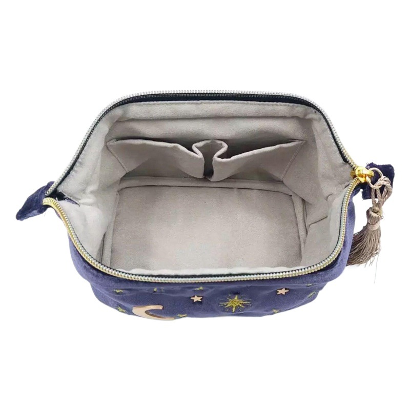 En stock de gran capacidad lindo japonés estrella Luna bordado terciopelo borla bolsa de cosméticos bolsa de almacenamiento conveniente para mujer