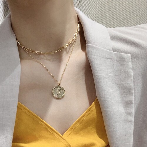 Japanese and Korean-style accessories, niche golden multi-layer stacking coin necklace for women, simple and elegant, versatile, clavicle chain