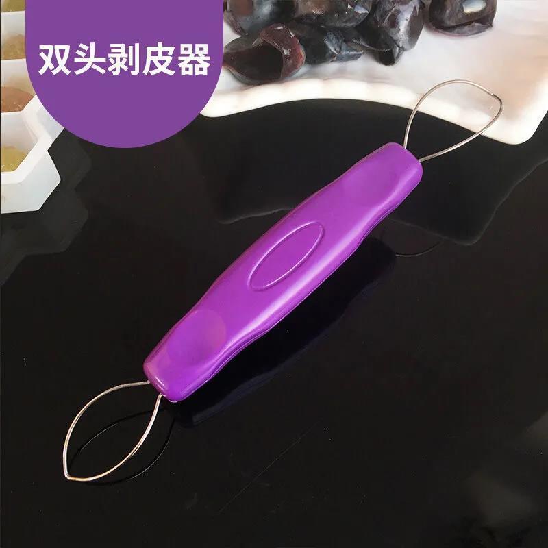 ブドウの提子は皮をむいて神器を焼きます。|undefined