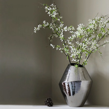 �S��ֱ���F�����s���yɫ�մɻ�ƿ�����r�������Ӱ��g�����Ʒ