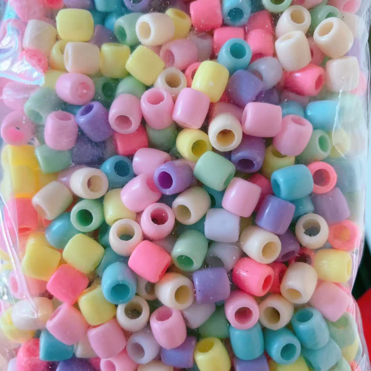 2025 Nuevas cuentas de cabello baratas en bolsa nuevas cuentas de plástico de color primavera diy gran agujero image 38