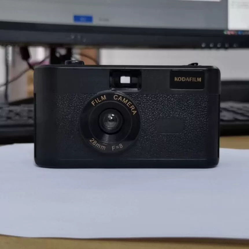 135 retro camera film camera can add flash