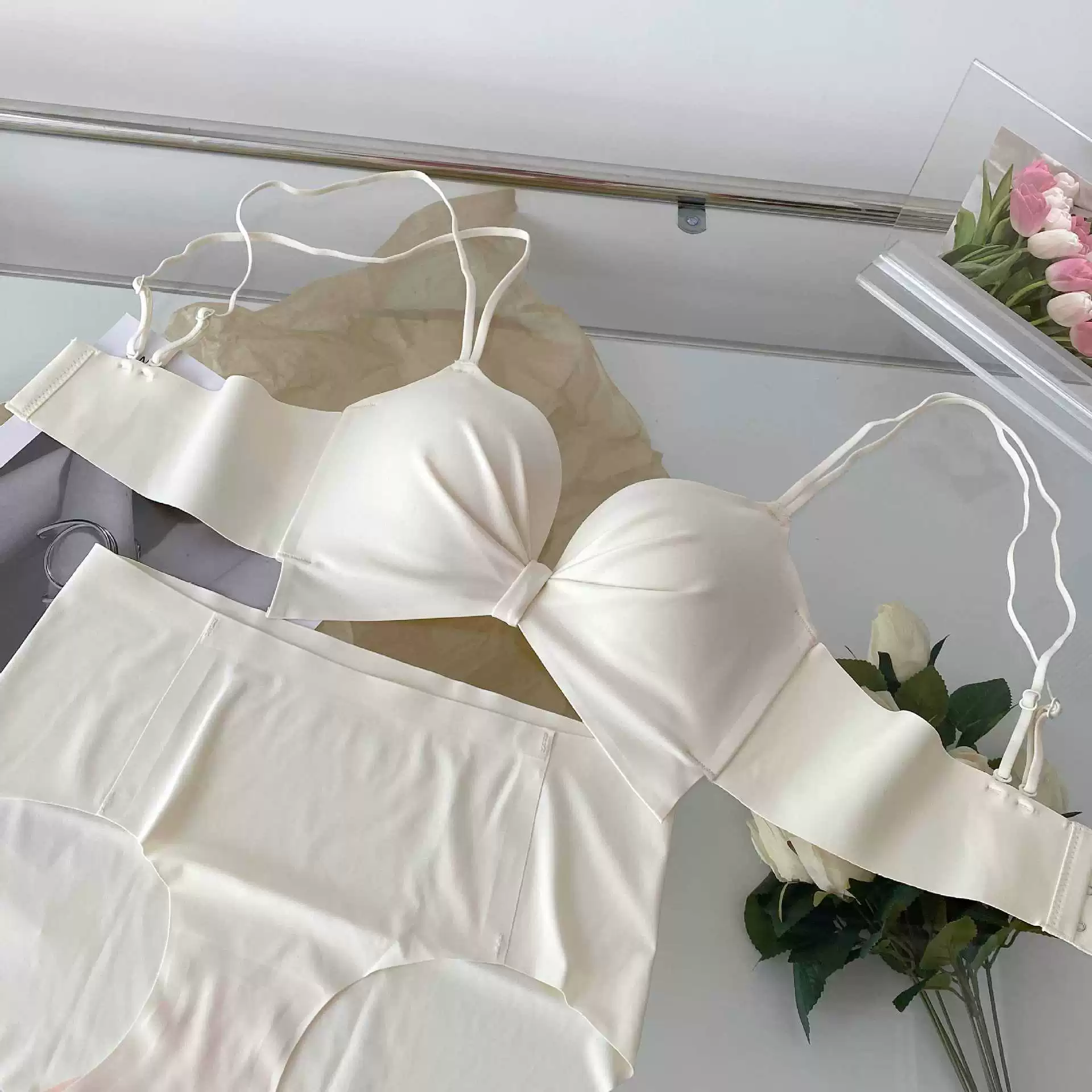 Summer underwear, wireless bra, push up bra, beautiful back