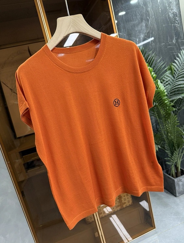Nanyouの高級婦人服2025夏のホットアイテムが戻ってきました！女性用極細揚子糸半袖トップス|undefined
