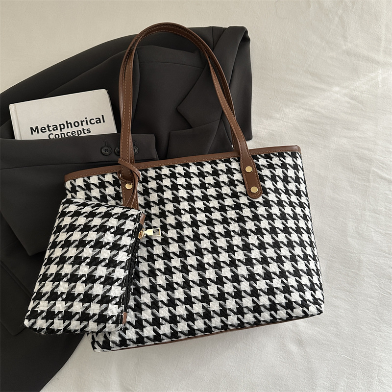 Bolso de moda para mujer bolso de hombro para mujer de gran capacidad para mujer 2025 primavera y verano nuevo estilo estilo occidental bolso de ocio bolso femenino