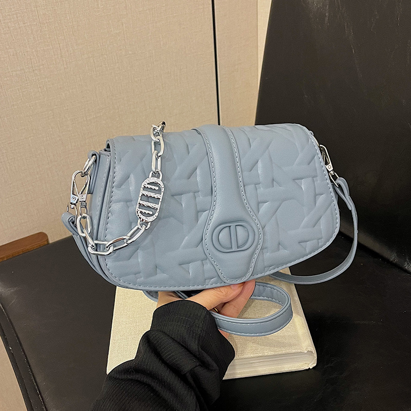 Bolso de cadena de nicho de sentido de alta gama transfronterizo para mujer 2025 nuevo bolso de todo fósforo de moda bolso de mensajero de un solo hombro de estilo occidental