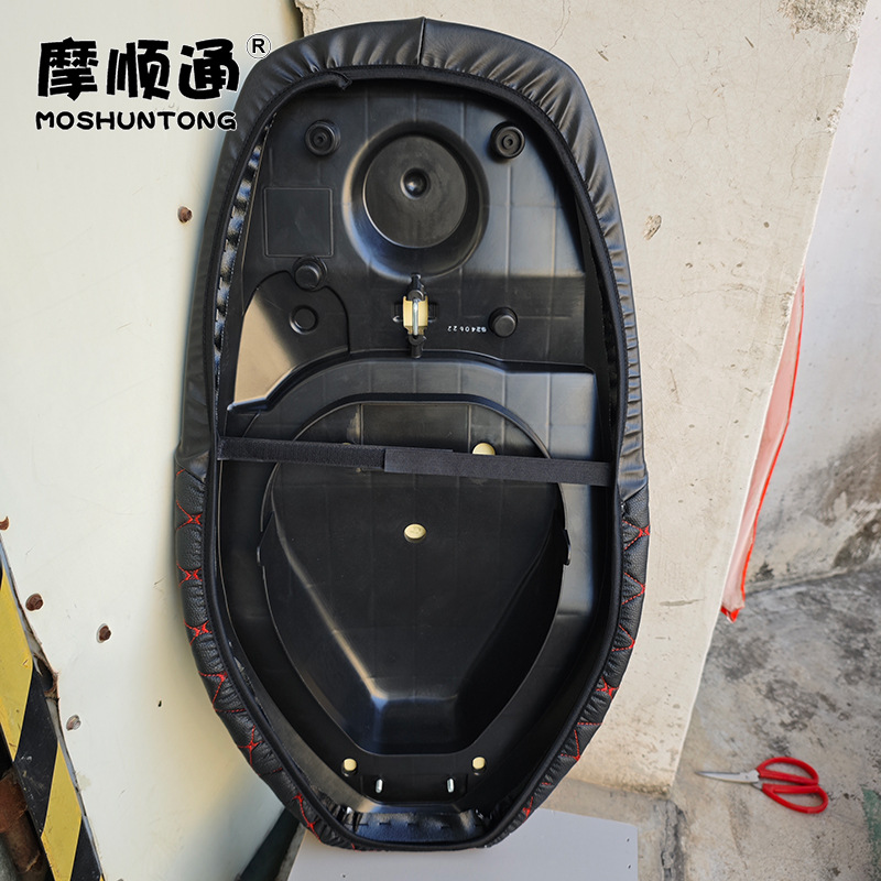 Suitable for Haojue Vf125 Motorcycle Thickened Leather Seat Cushion Cover, Sun Protection and Waterproof Special Seat Cushion Cover