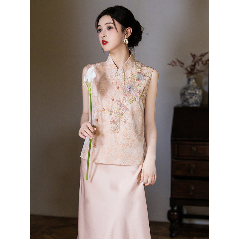 Pink New Chinese-Style Engagement Dress, Qipao Set, 2026 New Bride's Toast Dress, Casual Wear, Morning Robe, Niche Pink New Chinese-Style Engagement Dress, Qipao Set, 2026 New Bride's Toast Dress, Casual Wear, Morning Robe, Niche