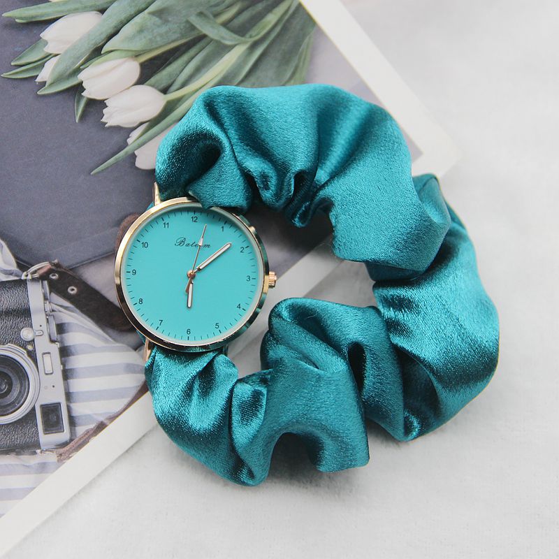 Ordinary Glass Mirror Material Simple Style Solid Color Quartz Women's Watches