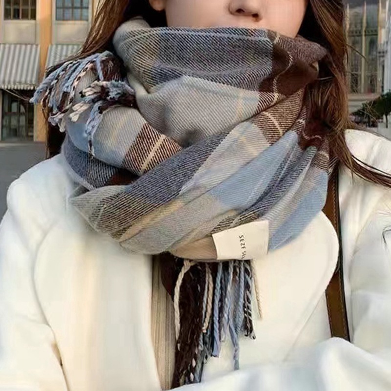 格子のマフラーの女性の韓国版の秋冬の英倫の風はカシミヤの厚い保温のフリンジのマフラーのストールの卸売りをまねます。|undefined