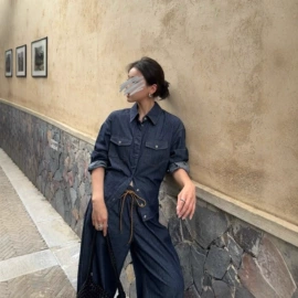 女式牛仔裤;休闲裤;女式T恤