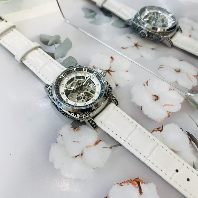 Double-sided hollow women's watch mechanical watch square retro carved Internet celebrity high-end couple watch men's watch belt_voghion.com