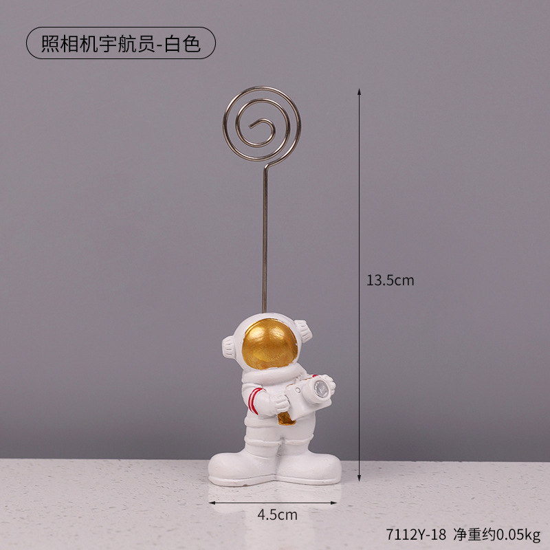 Creative three-dimensional mini astronaut spaceman business card holder desktop photo holder desktop small ornaments resin crafts
