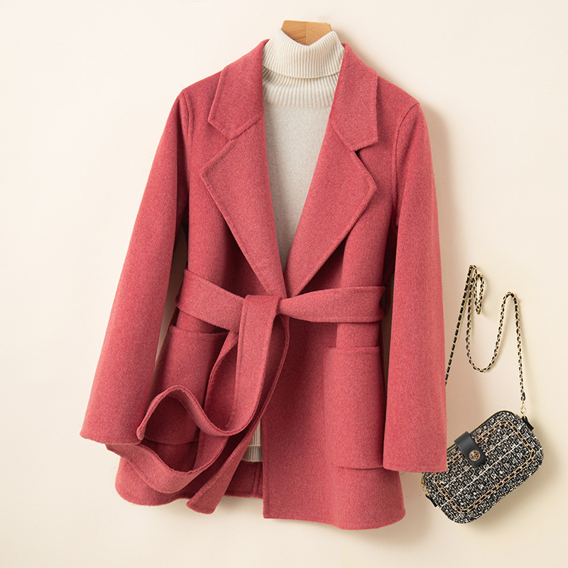 卸売り100% 純ウール秋冬ヘップバーン風両面カシミヤコート女性の短いスリムな小さな毛のコート