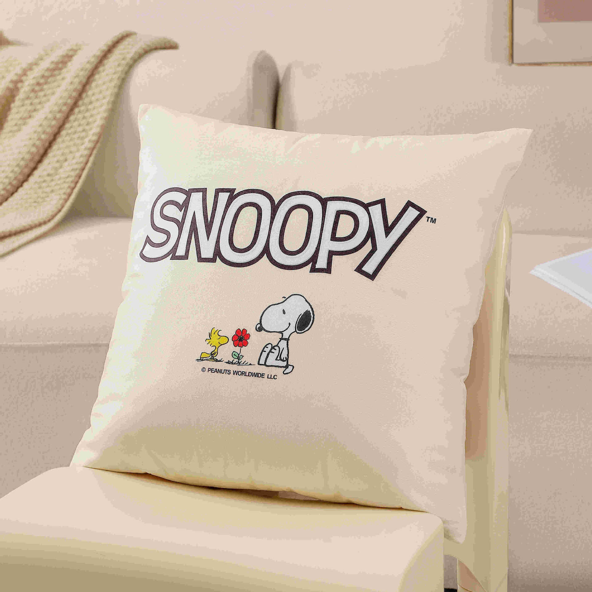 Snoopy oficial genuino Snoopy dibujos animados almohada sofá almohada de la sala de estar almohada de la cama grande almohada con núcleo de almohada