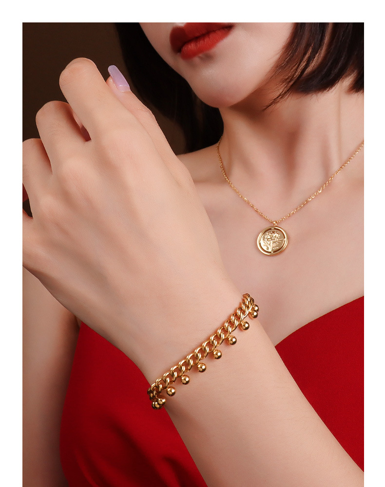 Retro Simple Titanium Steel Plated 18k Gold Bracelet display picture 4