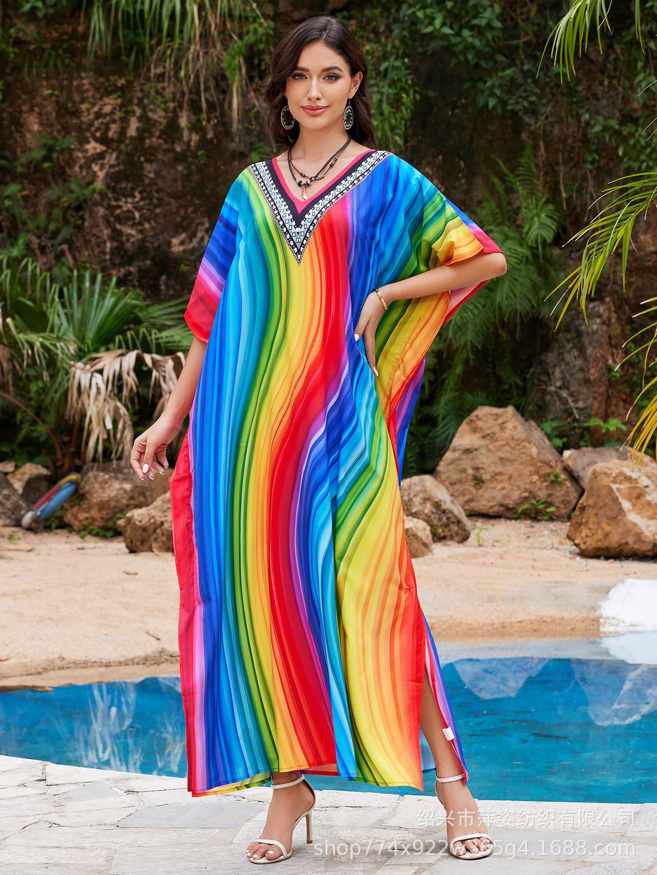 2025 nueva camisa de playa europea y americana impresa ropa suelta vacaciones bikini camisa protector solar camisa de baño 5016