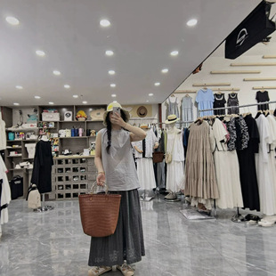 �ļ��¿�  Ů��ʽСľ��߅�I�������������������r��69286