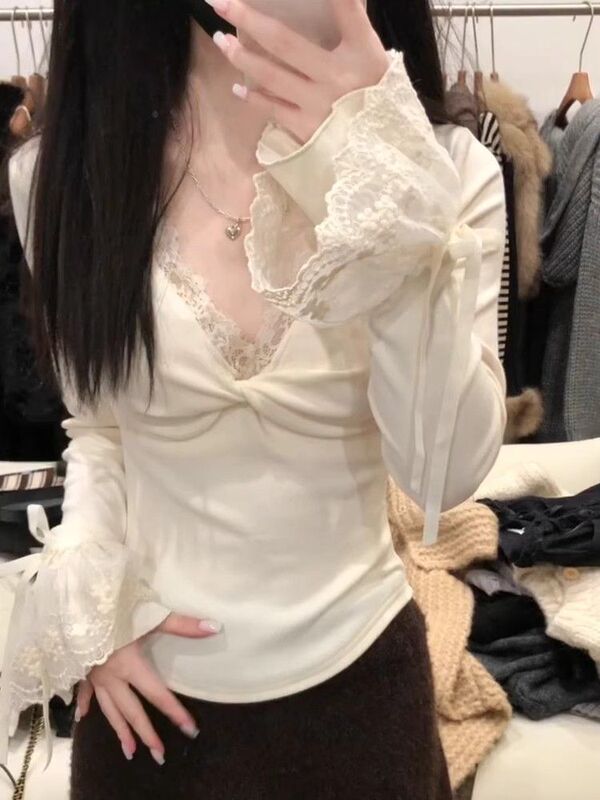 [270 Kerde velvet] Lace V-neck Long Sleeve T-shirt Women's Fall/Winter Slim Fit Top with Base Shirt apricot