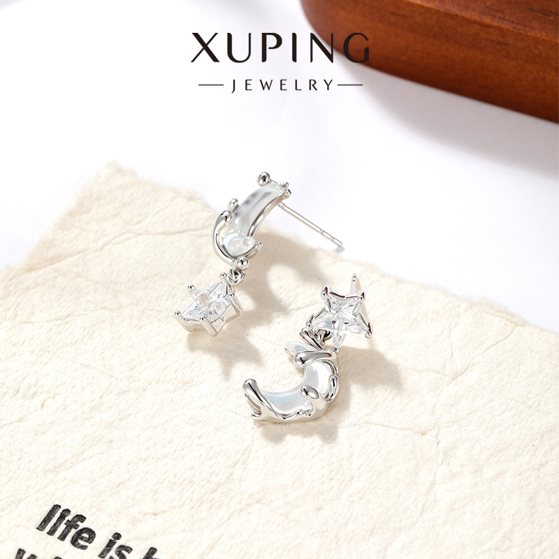 Xuping estrella luna aleación de cobre chapado blanco pernos de orejas elegancia simple estilo japonés coreano mocha orejas de piedra al por mayor