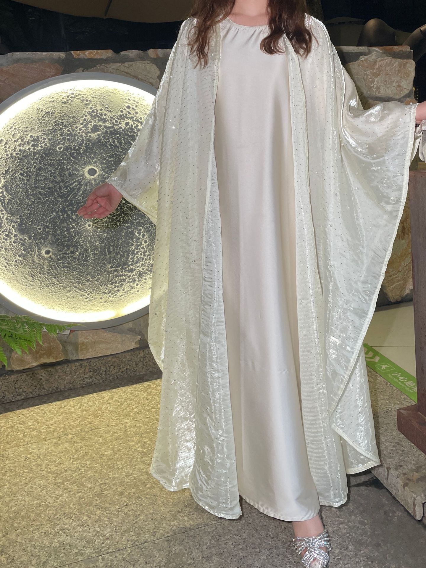 Dubai Abaya Set - Embellished Long Sleeve Open Front Cover With Beaded Detailing (Black, S-L) | Modest Luxury Two-Piece Outfit_voghion.com