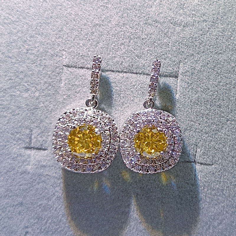 ʱƸ΢AAAʯԷζ׹925Ů