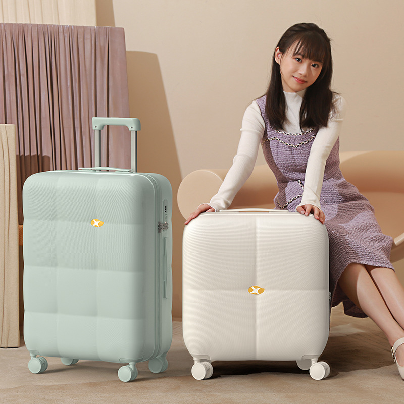 Vali nhựa PC 20 inch cho trẻ em và người lớn, hành lý xách tay tiện lợi — Hành lý lên máy bay 20 inch PLUS phiên bản màu be