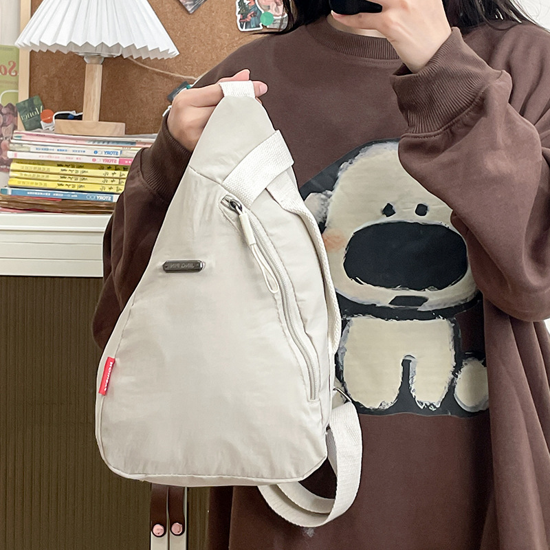 Bolso de pecho Bolso de mensajero para teléfono móvil para hombres y mujeres Bolso de ciclismo de viaje simple y de moda Bolso de ocio al aire libre ligero estilo deportivo pequeño